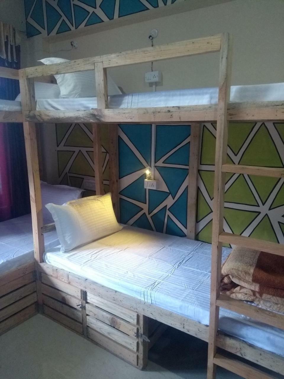 La Vaca India Mcleodganj Hostel McLeod Gandzs Kültér fotó