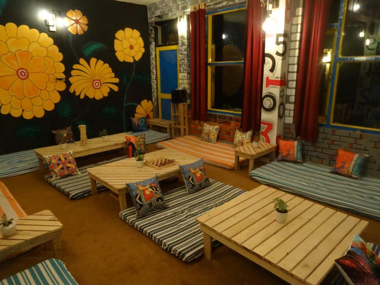 La Vaca India Mcleodganj Hostel McLeod Gandzs Kültér fotó
