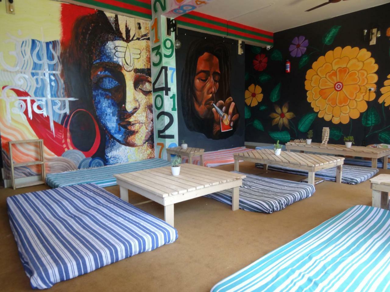 La Vaca India Mcleodganj Hostel McLeod Gandzs Kültér fotó