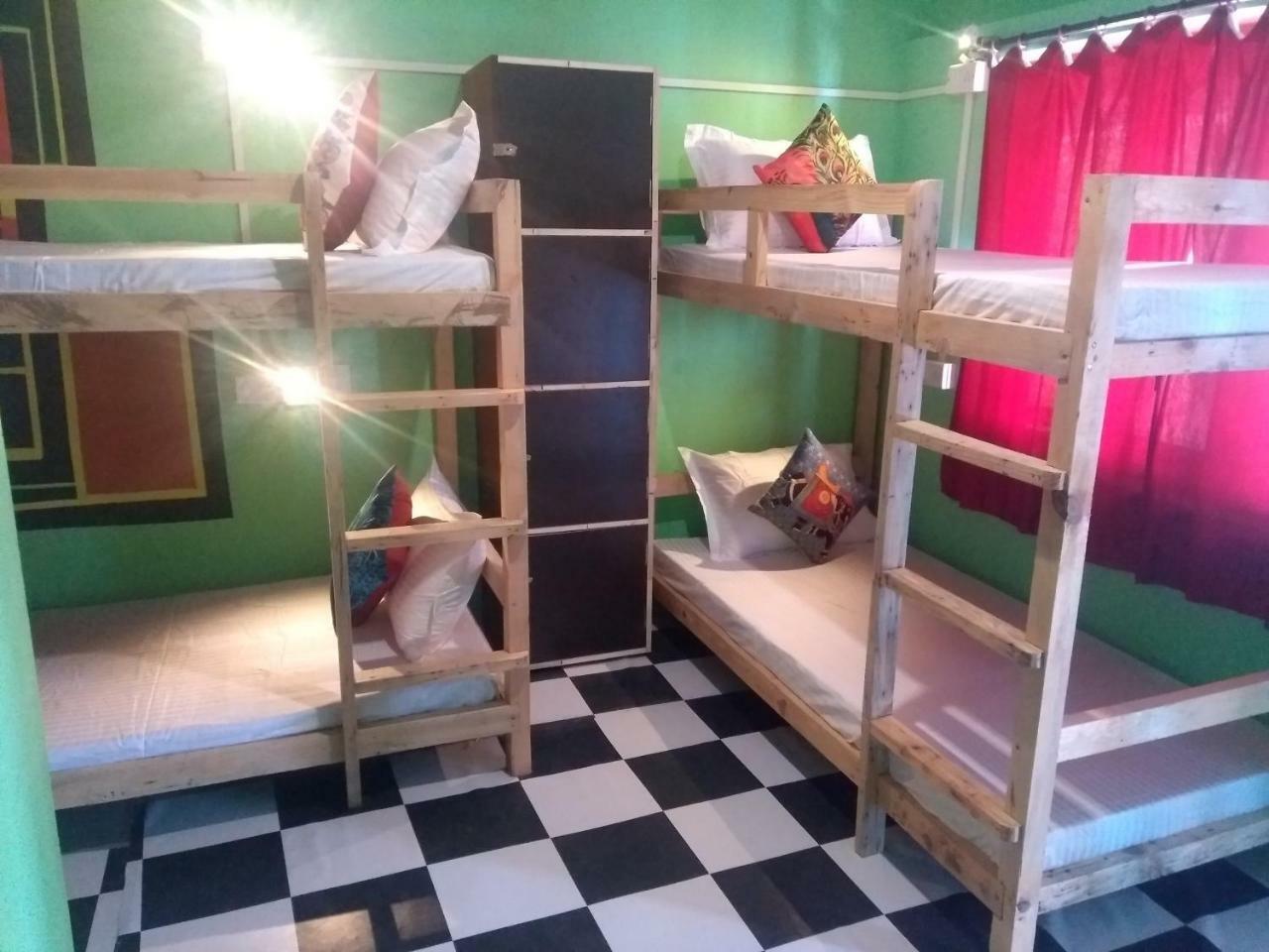 La Vaca India Mcleodganj Hostel McLeod Gandzs Kültér fotó